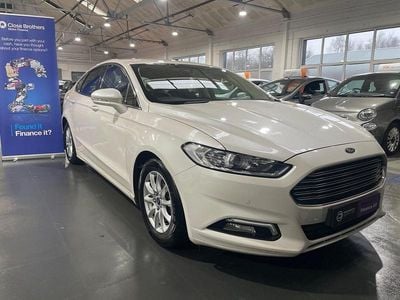 White Used 2017 Ford Mondeo Zetec Hatchback | £5,295 (Good price)