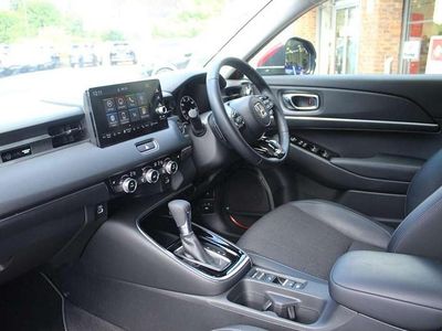 Used Honda HR-V Advance 128 HP (94 kW) 2023 Red SUV