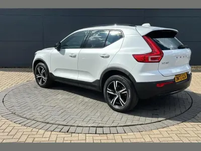 Used Volvo XC40 Plus 194 HP (142 kW) 2022 White SUV