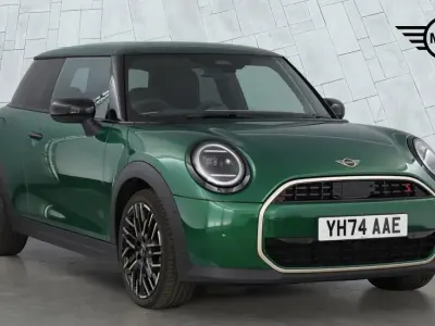Used Mini Cooper S Hatch 201 HP (147 kW) 2024 Green Hatchback