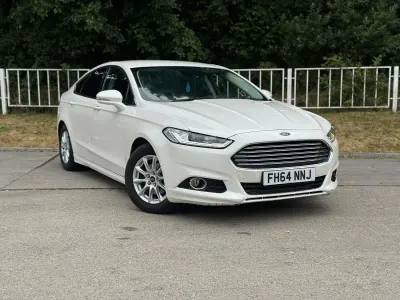 Used Ford Mondeo Titanium 150 HP (110 kW) 2015 White Hatchback