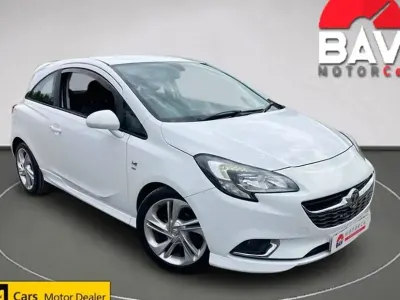 Used Vauxhall Corsa SRi 70 HP (51 kW) 2015 White Hatchback