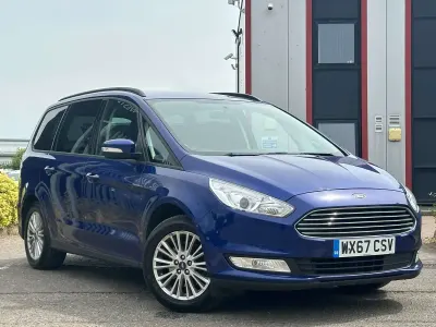 Usado Ford Galaxy Zetec 120 HP (88 kW) 2017 Azul Monovolume