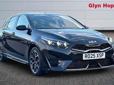 Usado Kia Ceed GT-Line 140 HP (102 kW) 2024 Preto Citadino