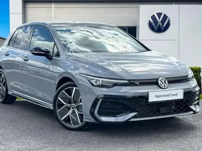 Second-hand VW Golf VIII Black Edition 147 CP (108 kW) 2026 Gri Hatchback