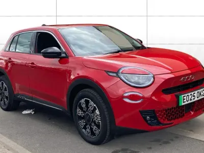 Używany Fiat 600 Red 114 kW (156 KM) 2025 SUV