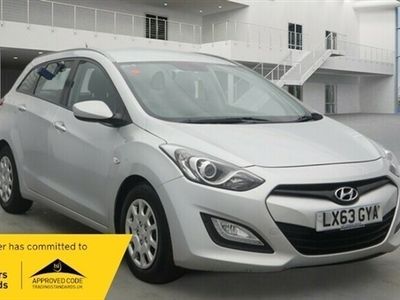 used Hyundai i30 Tourer (2013/63)1.6 CRDi Blue Drive Classic 5d