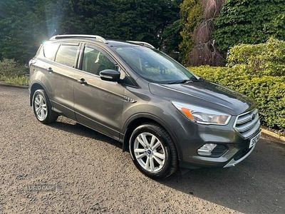 Second-hand Ford Kuga Zetec 120 CP (88 kW) 2017 Gri SUV