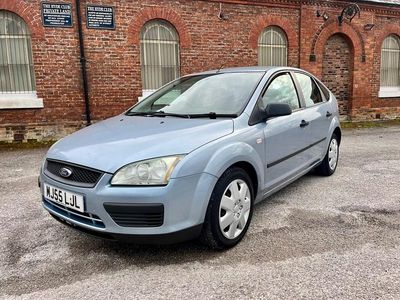 Used Ford Focus 99 HP (72 kW) 2005 Blue Hatchback