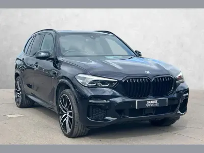 Używany BMW X5 M Sport 328 KM (241 kW) 2023 Czarny SUV
