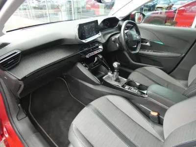 Used Peugeot 208 Allure 101 HP (74 kW) 2020 Red Hatchback