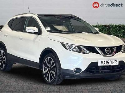 White Used 2015 Nissan Qashqai Tekna SUV | £10,700 (Fair price)