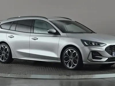 Used Ford Focus ST-Line X 155 HP (114 kW) 2024 Silver Estate
