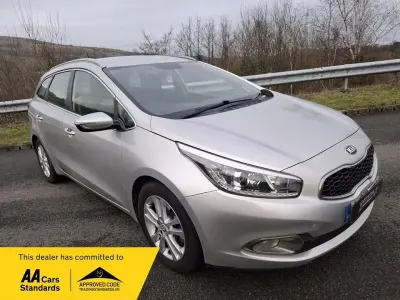 Używany Kia Ceed Sportswagon 126 KM (92 kW) 2015 Srebrny Kombi