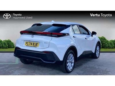 Second-hand Toyota C-HR 140 CP (102 kW) 2024 Alb SUV