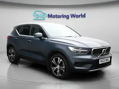 Usado Volvo XC40 Inscription 211 HP (155 kW) 2022 Azul SUV