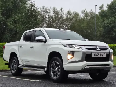 Used Mitsubishi L200 150 HP (110 kW) 2021 White Pickup