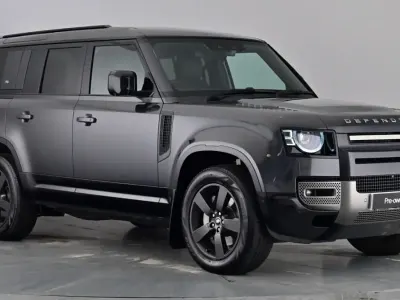 Gebraucht Land Rover Defender HSE Dynamic 404 PS (297 kW) 2023 Grau SUV