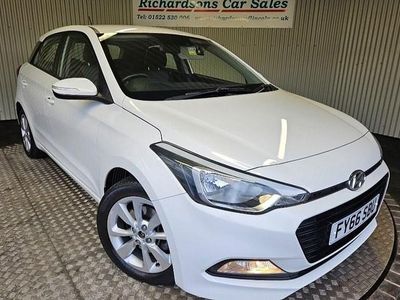 Used Hyundai i20 Edition 100 HP (73 kW) 2016 White Hatchback