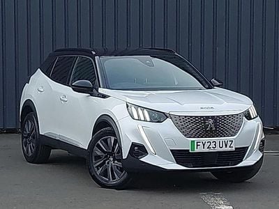 Used Peugeot e-2008 Premium 100 kW (136 HP) 2023 White SUV