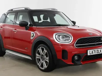Usado Mini Cooper S Countryman Exclusive 219 CV (161 kW) 2021 Rojo SUV