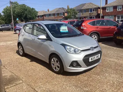 Used Hyundai i10 SE 67 HP (49 kW) 2015 Silver Hatchback