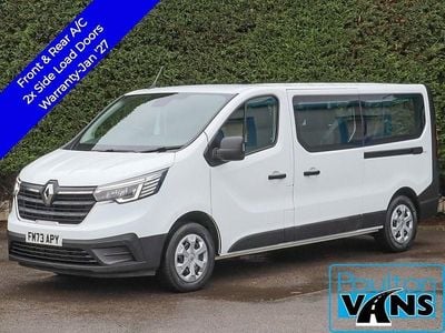 Begagnad Renault Trafic Business 145 HK (106 kW) 2024 Vit Minibuss