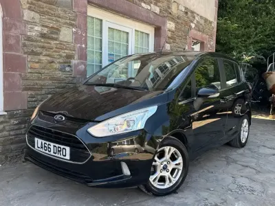 Used Ford B-MAX Zetec 105 HP (77 kW) 2017 Black MPV