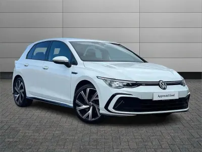 Used VW Golf VIII R-line 147 HP (108 kW) 2024 White Hatchback