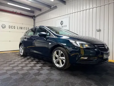 Gebraucht Vauxhall Astra SRi 150 PS (110 kW) 2016 Grün Kleinwagen