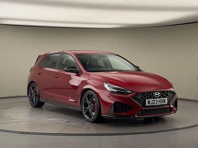Used Hyundai i30 280 HP (205 kW) 2023 Sunset red pearl