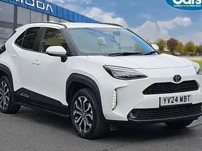 Used Toyota Yaris Cross Design 116 HP (85 kW) 2024 White SUV