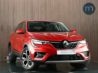 Usado Renault Arkana Version S 2022 Rojo SUV