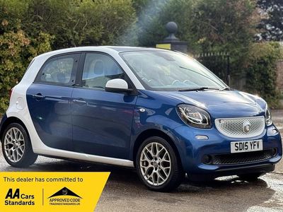 Blue Used 2015 Smart ForFour Premium Hatchback | £3,990 (Fair price)