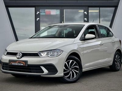 Begagnad VW Polo Life 95 HK (69 kW) 2023 Grå Halvkombi