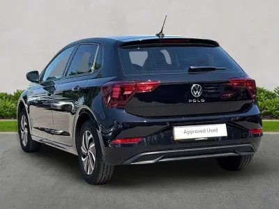 Used VW Polo Life 80 HP (58 kW) 2024 Black Hatchback