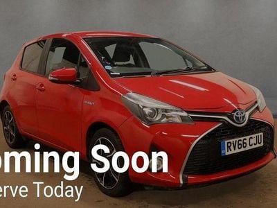 Used Toyota Yaris Hybrid Design 2016