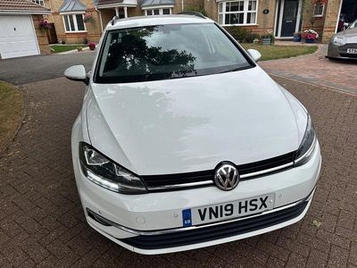Used VW Golf VII Match 115 HP (84 kW) 2019 White Estate