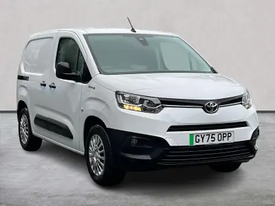 New Toyota Proace City City 50 kW (68 HP) 2025 White MPV