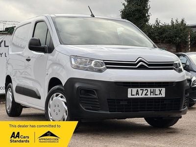 Used Citroën Berlingo 100 HP (73 kW) 2022 White MPV