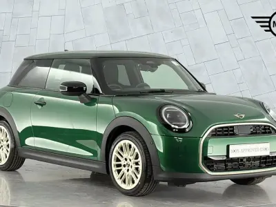 Używany Mini Cooper Hatch 154 KM (113 kW) 2024 Zielony Hatchback
