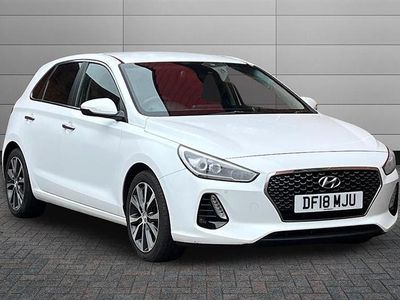 Used Hyundai i30 Premium 140 HP (102 kW) 2018 Polar white Hatchback