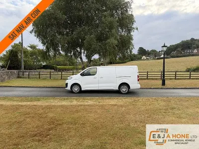Used Vauxhall Vivaro 100 HP (73 kW) 2023 White MPV