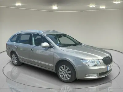 Used Skoda Superb Elegance 170 HP (125 kW) 2012 Beige Estate