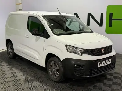 Begagnad Peugeot Partner Premium 2022 Vit Minibuss