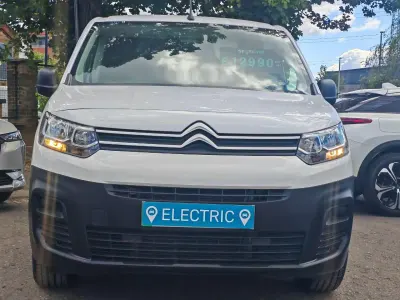 Used Citroën Berlingo 98 kW (134 HP) 2025 White MPV
