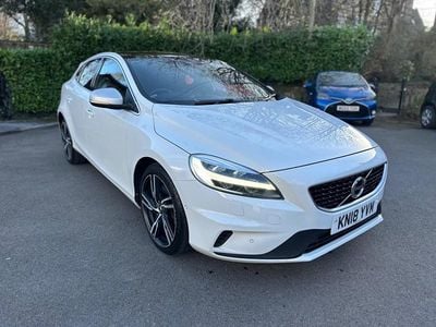 Used Volvo V40 R-Design Pro 2018 White Hatchback