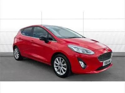 Used Ford Fiesta Titanium 125 HP (91 kW) 2018 Red Hatchback