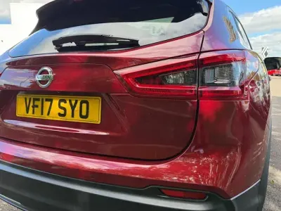 Used Nissan Qashqai Tekna 131 HP (96 kW) 2017 Red SUV