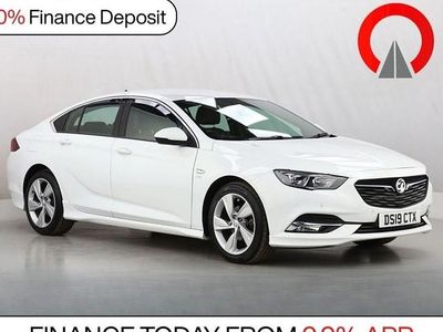 Second-hand Vauxhall Insignia Sport 165 CP (121 kW) 2019 Alb Hatchback